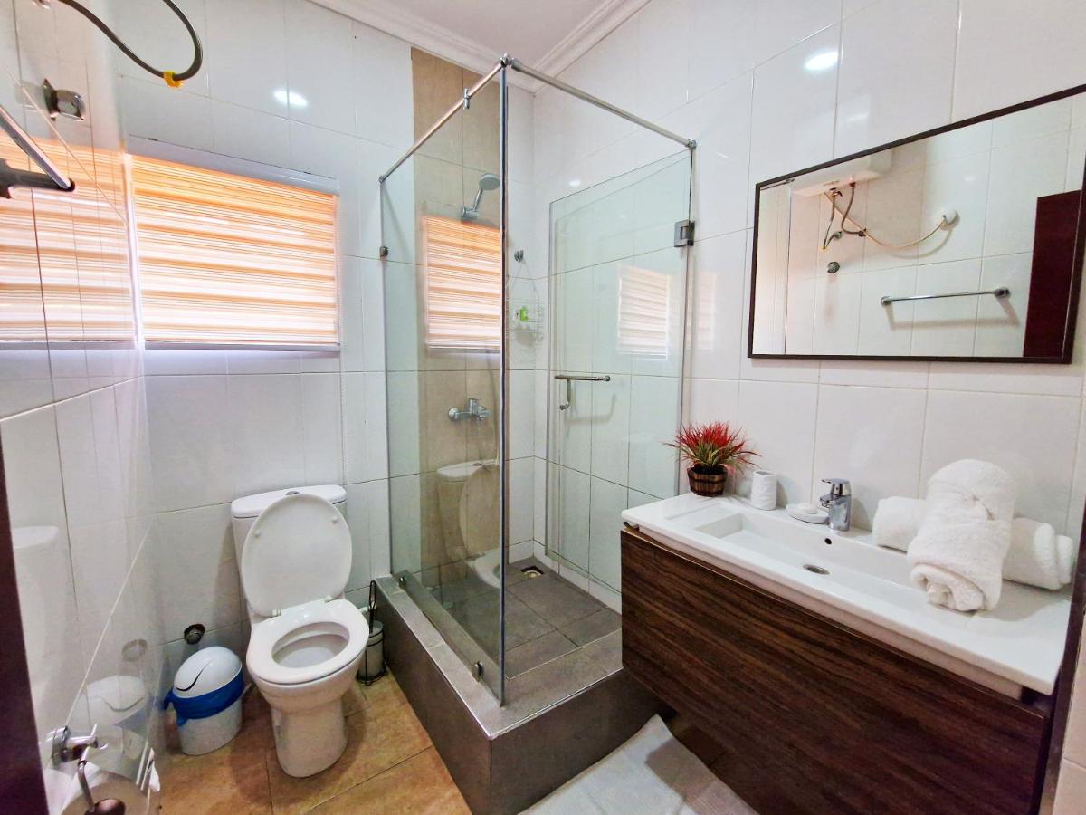 Cactus Creek Hotel Aburi Екстер'єр фото